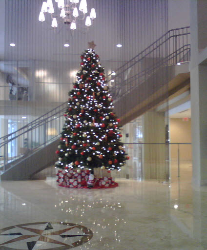 Nu River Landing Christmas Tree